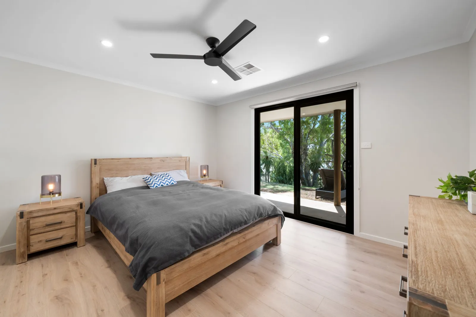The Getaway — River Murray Retreat, Sleeps 24