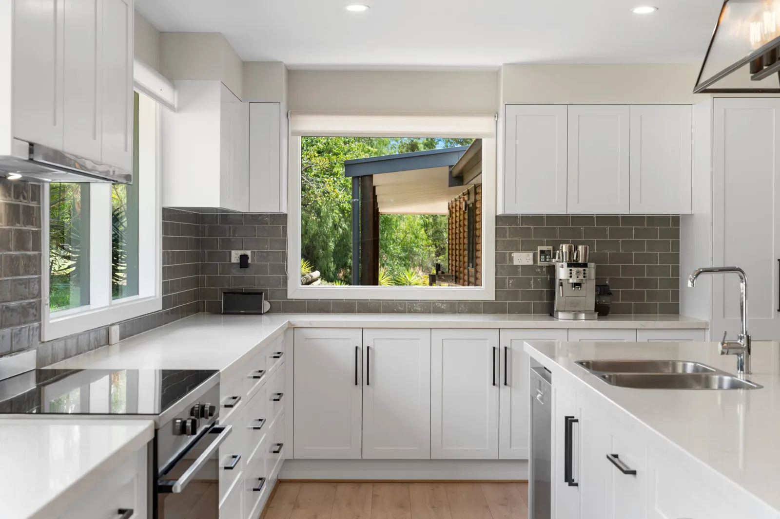 The Getaway — River Murray Retreat, Sleeps 24