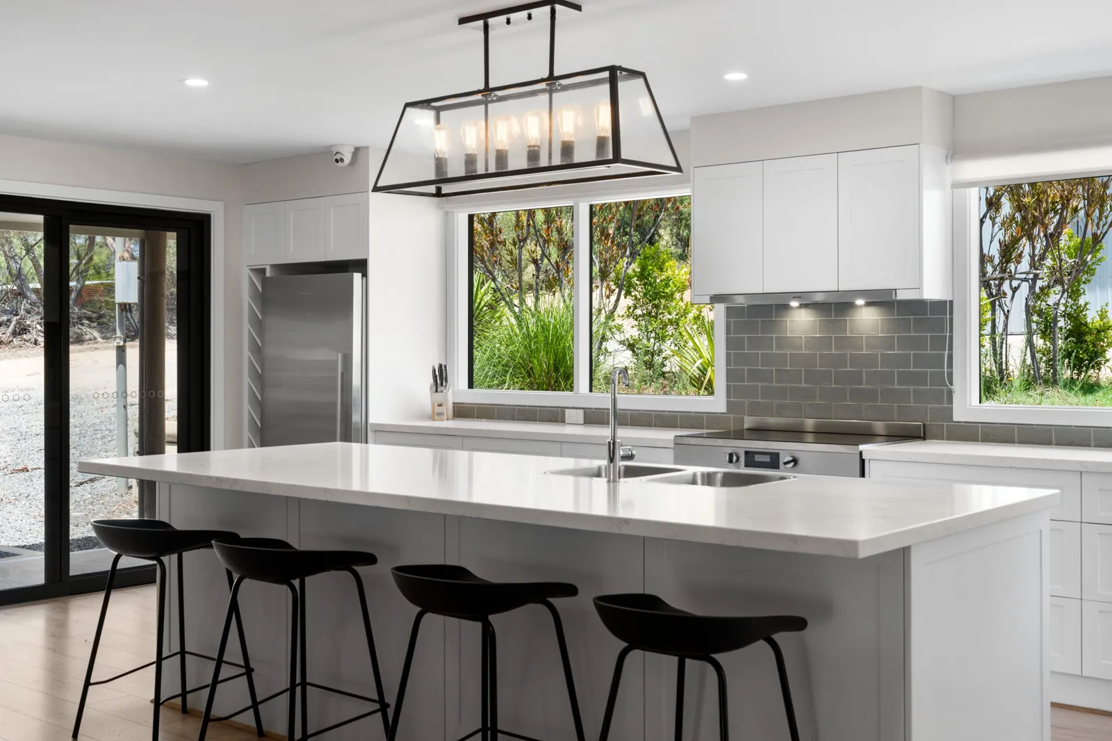 The Getaway — River Murray Retreat, Sleeps 24
