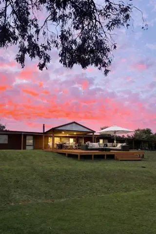 The Getaway — River Murray Retreat, Sleeps 24