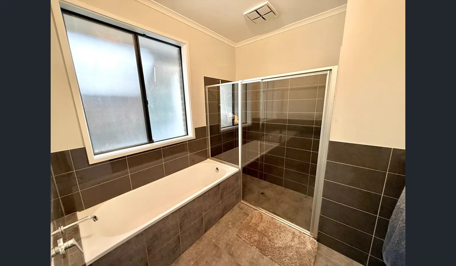 28 Sam Circuit, Angle Vale