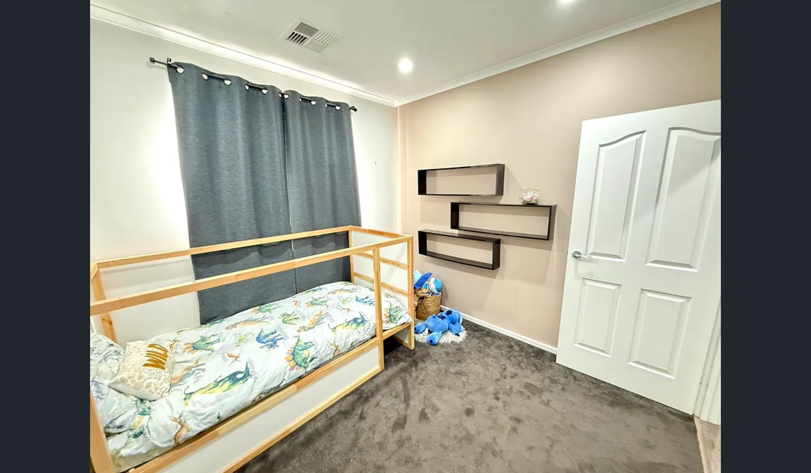 28 Sam Circuit, Angle Vale